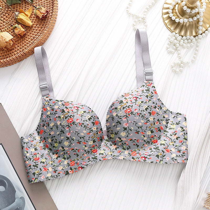 5 Pieces/ 3 Pieces Flower Print Seamless and Wireless Push Up Bra